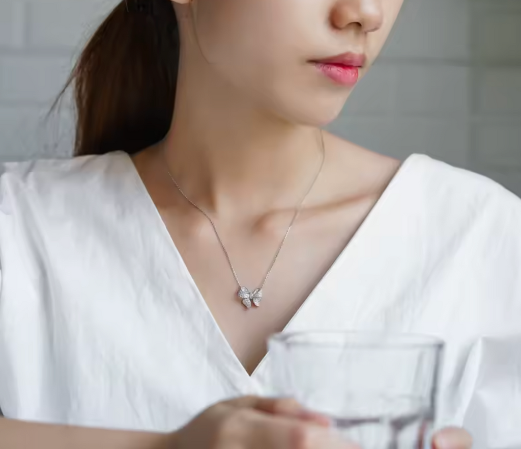 Huitan Bright Bow Pendant Necklace for Women